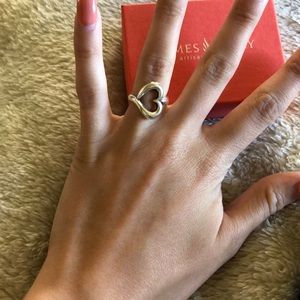 James Avery size 5 abounding heart ring!